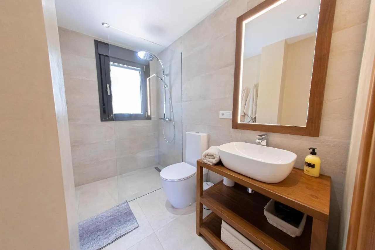 Charming Townhouse/5Bedrs/Front Beach/Private Pool Marbella Spain