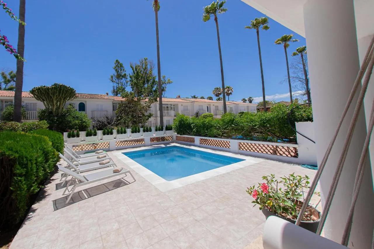 Charming Townhouse/5Bedrs/Front Beach/Private Pool Marbella 0*,  Spain