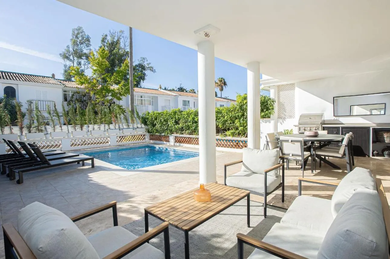 Holiday home Charming Townhouse/5Bedrs/Front Beach/Private Pool Marbella