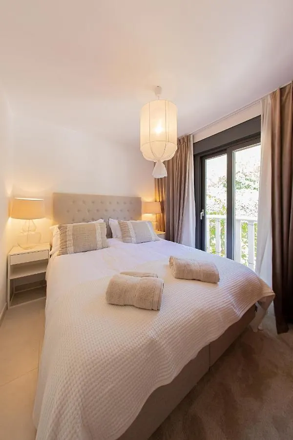 Charming Townhouse/5Bedrs/Front Beach/Private Pool Marbella Ferienhaus