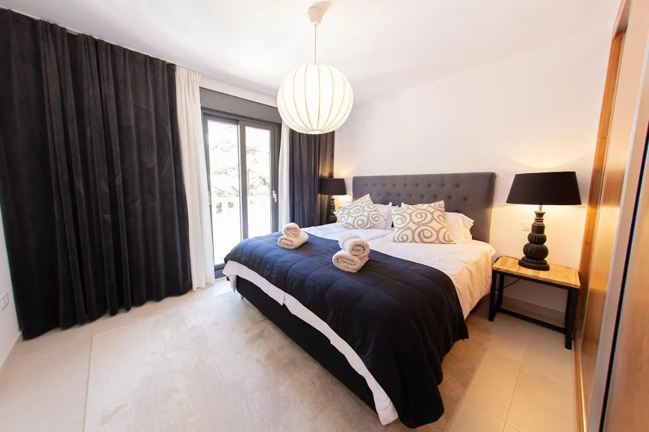 Charming Townhouse/5Bedrs/Front Beach/Private Pool Marbella Ferienhaus